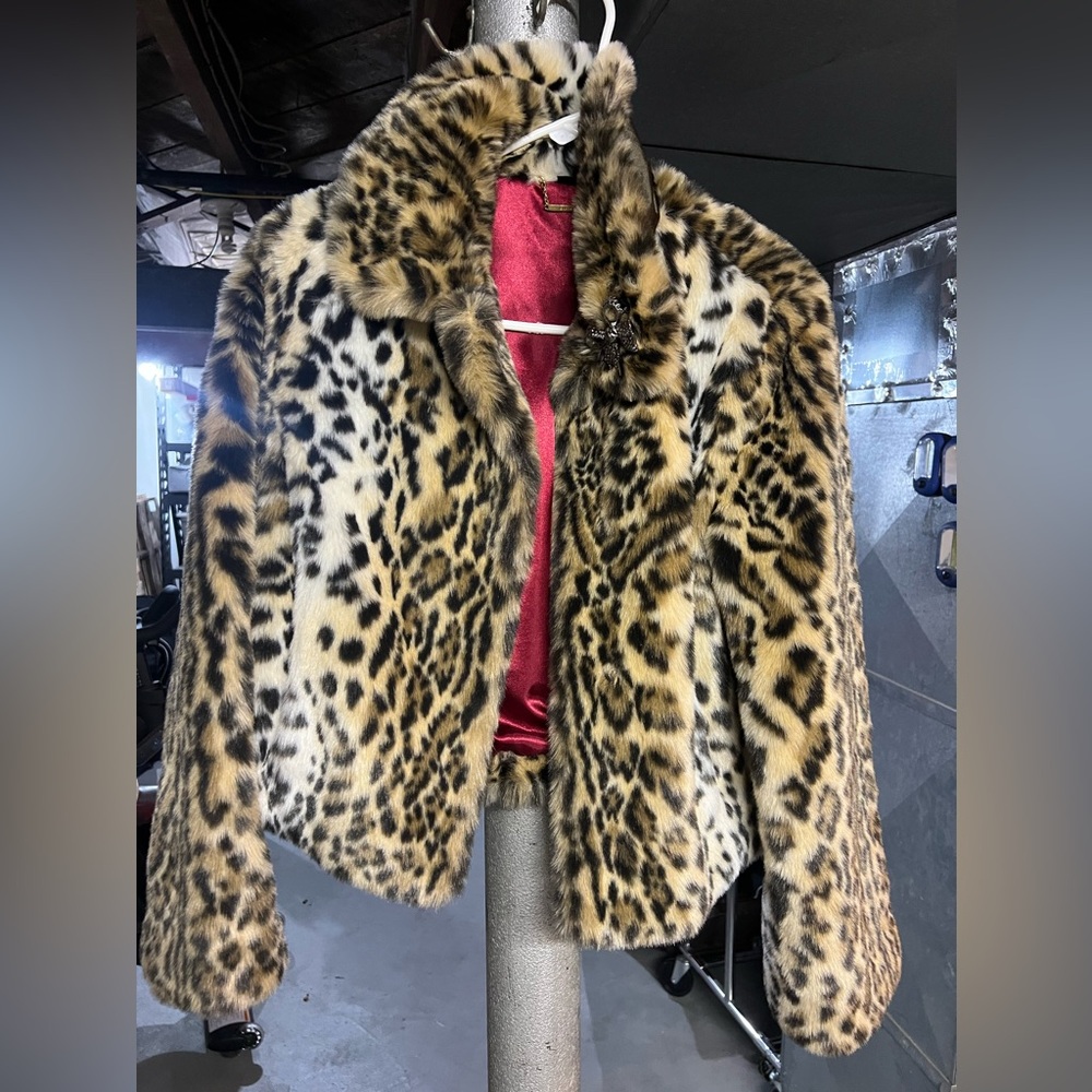 Leopard coat